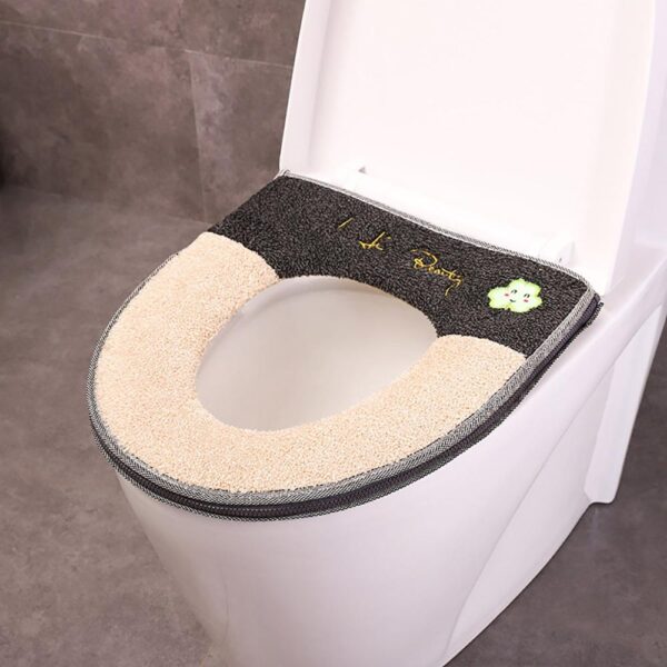 Winter Plush Soft Toilet Seat Cover With Handle - Image 5